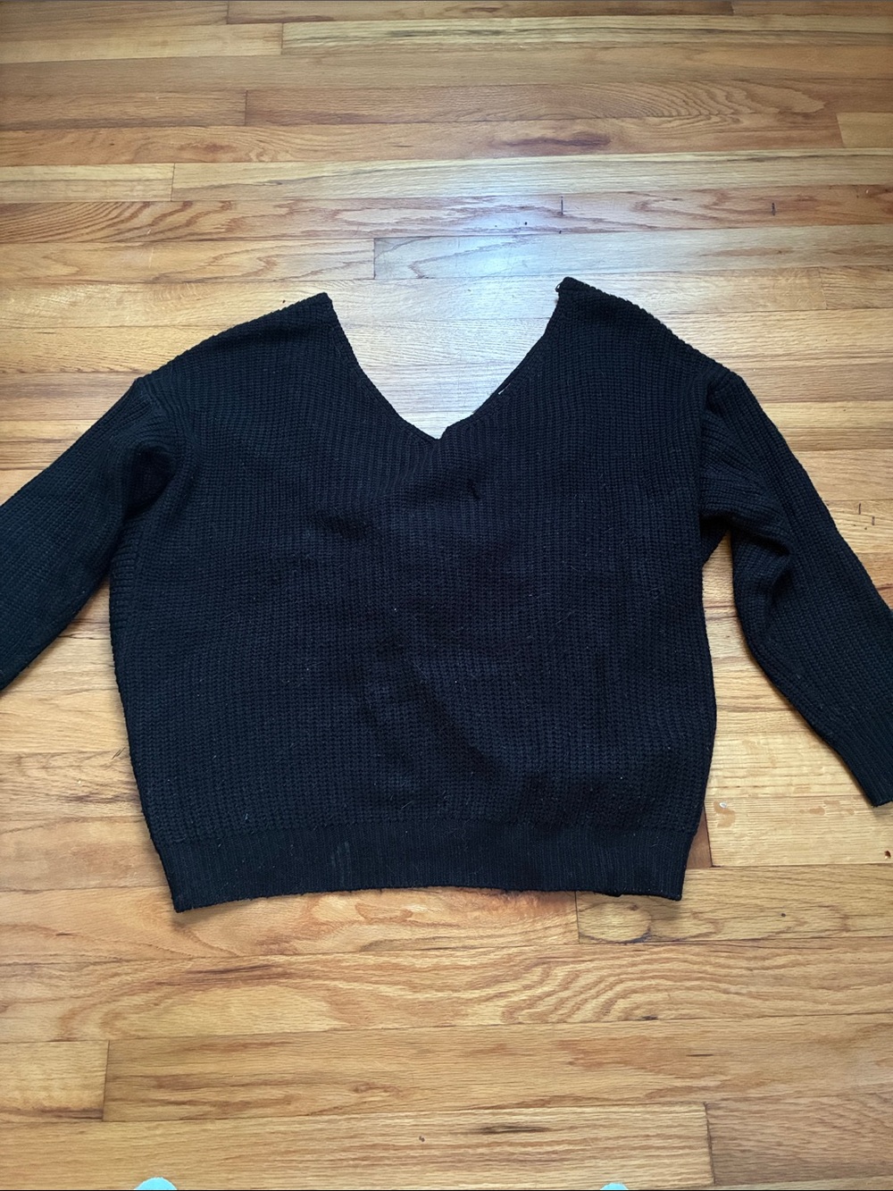 Blue Blush Black V-Neck Knit Sweater